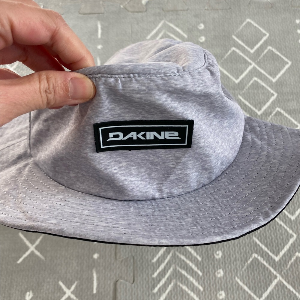 NWOT Dakine Bucket Hat